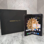 Огляд складного смартфона Honor Magic V2: нові можливості у витонченому корпусі