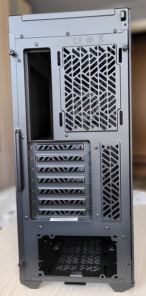 Огляд корпусу Cooler Master MasterBox TD500 Mesh V2 з футуристичним дизайном